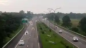 Suasana-arus-mudik-di-Tol-Cipali-Subang-pada-Sabtu-2932025-PETANG.jpg