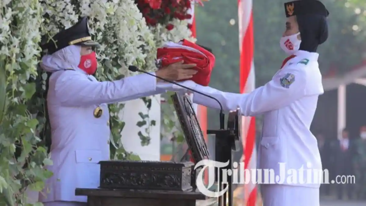 Upacara HUT Kemerdekaan RI ke-75 di Grahadi Digelar Serba Terbatas di Tengah Pandemi Covid-19