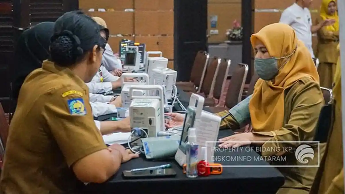 Pemkot Mataram Beri Pemeriksaan Kesehatan Gratis ke Semua Pegawai