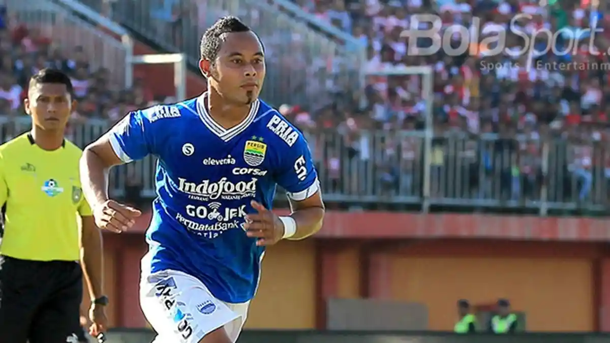 Mantan Kapten Persib Bandung Datangi Kantor KPU, Serius Maju jadi Calon Wakil Bupati Bandung