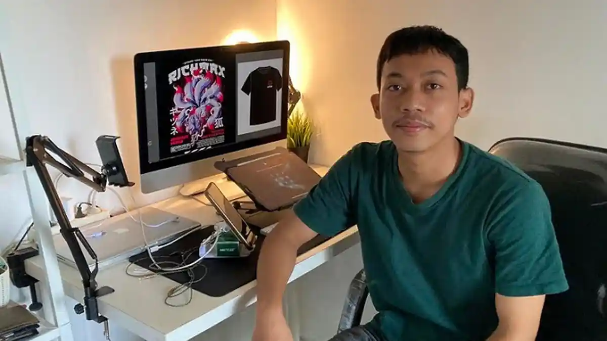 Kisah Inspiratif : Aron Biayai Kuliah dari Desain Logo dan Video Animasi