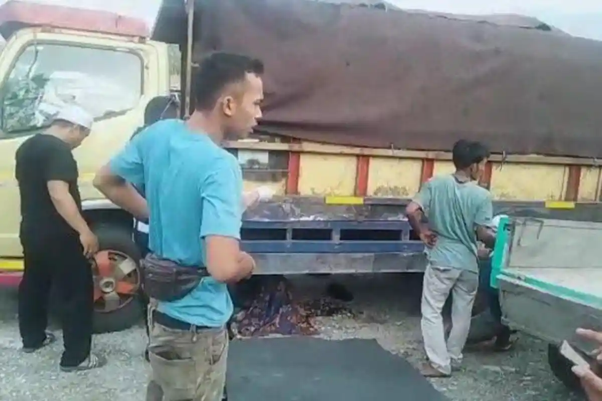 NASIB Juru Parkir Tewas Tertabrak hingga Korban Masuk Kolong Truk