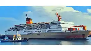 Kapal-KM-Kelud-melayani-rute-Tanjung-Priok-Jakarta.jpg