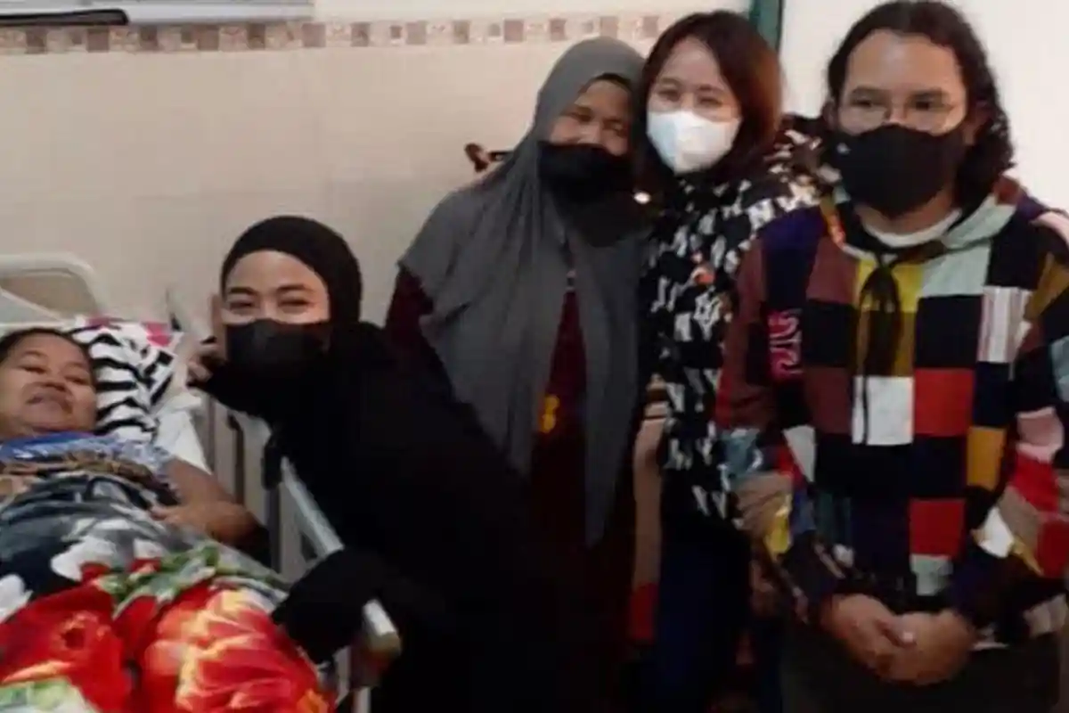 Minta Maaf Langsung, Personel Kotak dan Manajemen Kunjungi Pasien RSUD Bangil Pasuruan