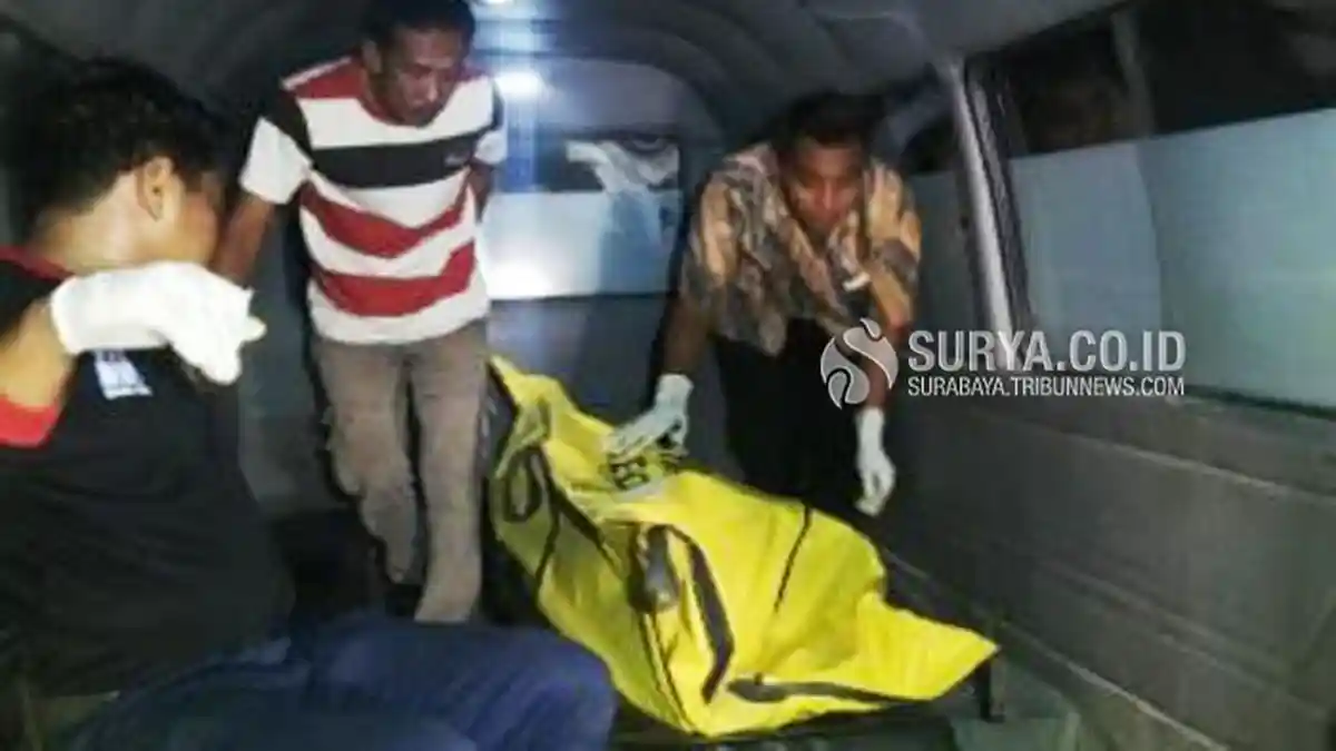 Dikira Kebakaran Biasa, Ternyata Ada Yang Bakar Diri di Dalam Rumah!
