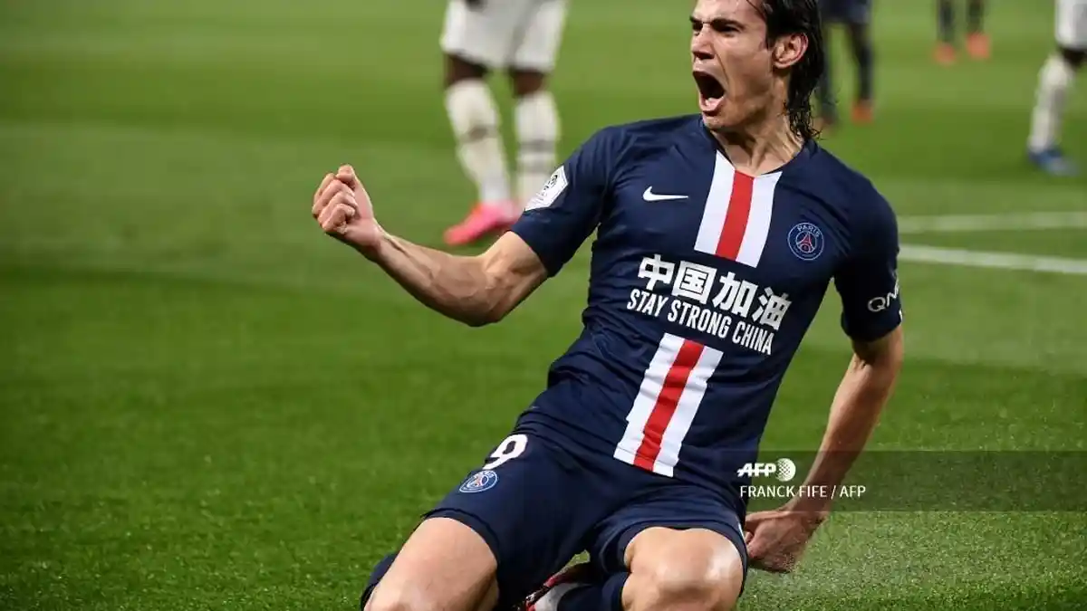 Cavani Bicara Blak-blakan soal Hubungan dengan Neymar di PSG