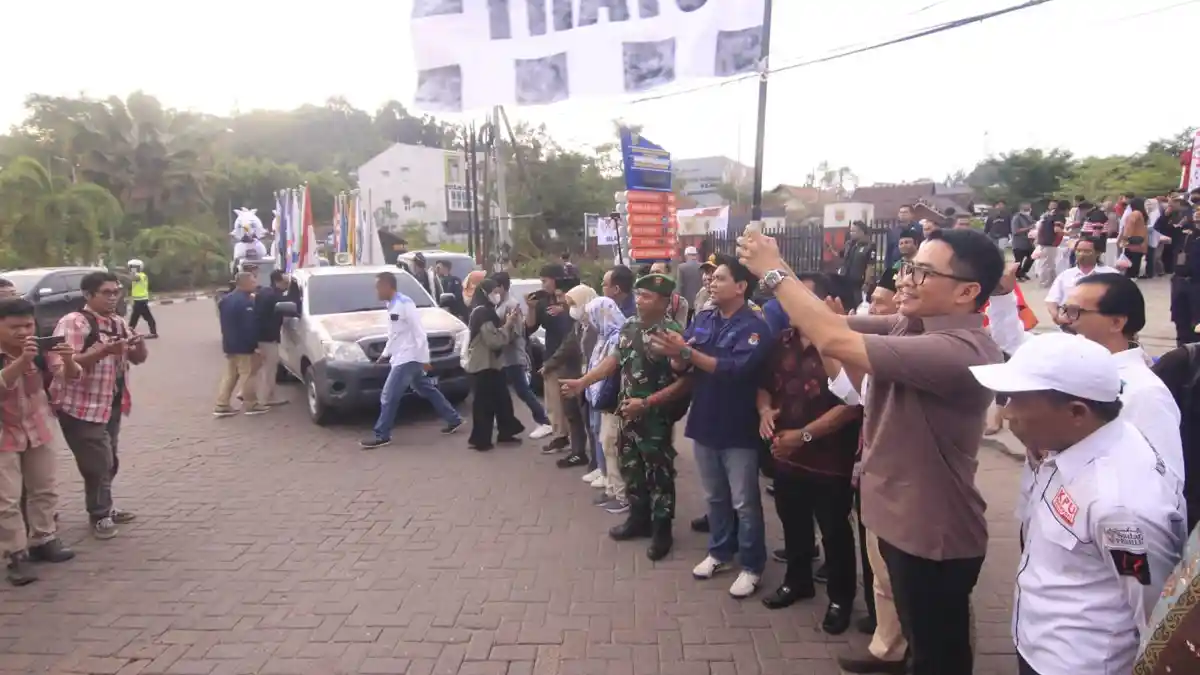 Lepas Mobil Kirap Pemilu 2024, Wali Kota Samarinda Andi Harun: Ada Tantangan Bagi Parpol