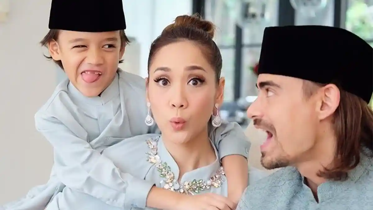 Ashraf Sinclair Menangis Dengar Lagu BCL, Punya Makna Dalam, 7 Hari Meninggal Sang Ibunda Minta Doa