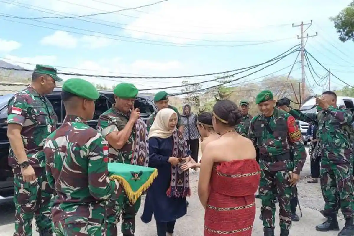 Danpussenif Kunjungi Satgas Yonif 741/GN, Tekankan Kehormatan Prajurit di Akhir Penugasan