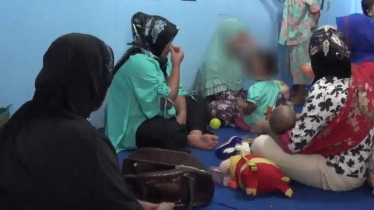 BIADAB! Guru Mesum Lecehkan 5 Siswinya, Dicium dan Diraba-raba dalam Kelas
