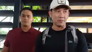 Presenter-Denny-Sumargo-dan-Ketua-Yayasan-Rumah-Peduli-Kemanusiaan-Garry-Julian.jpg