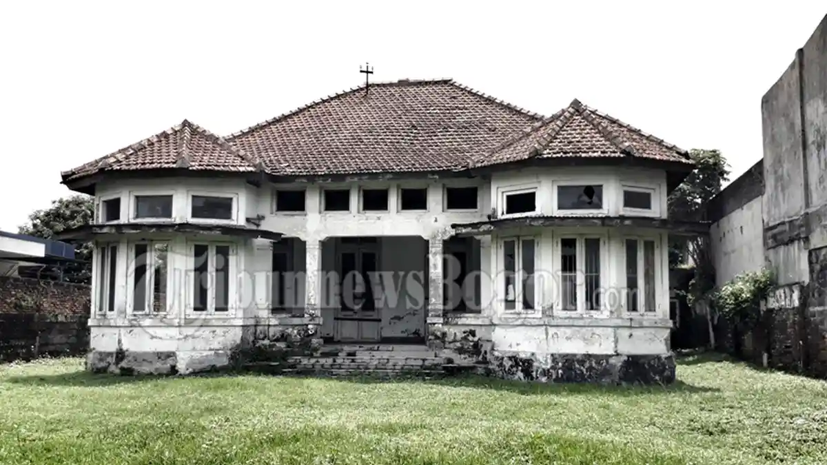 Tampak Seram Dari Luar, Ternyata Rumah Tua di Jantung Kota Bogor Ini Peninggalan Belanda