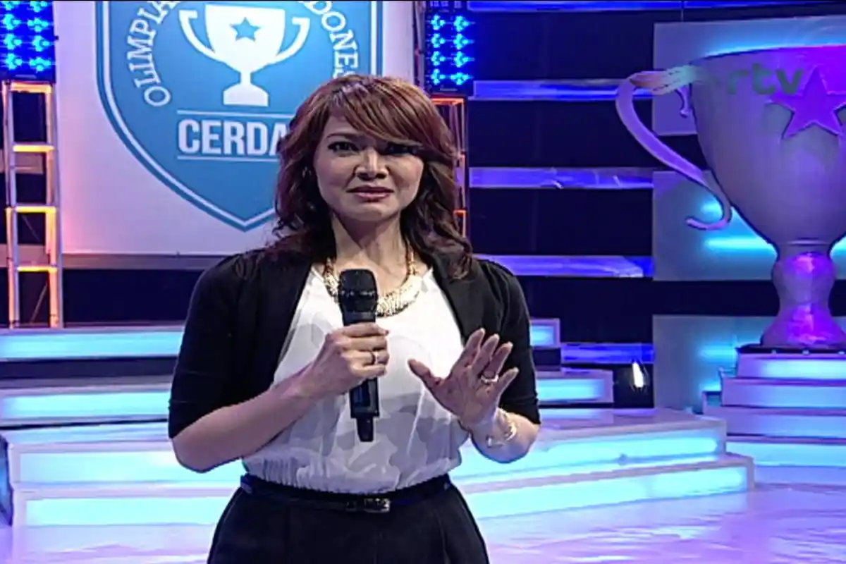 Ira Koesno - Fakta Rekan Jeremy Teti, Cerdas, Cantik, dan Masih Lajang