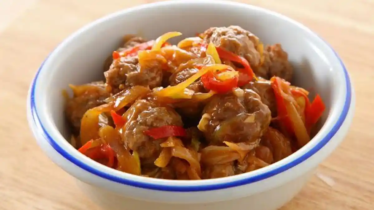 Resep Bola Daging Bumbu Padang, Cocok Jadi Lauk Makan Malam