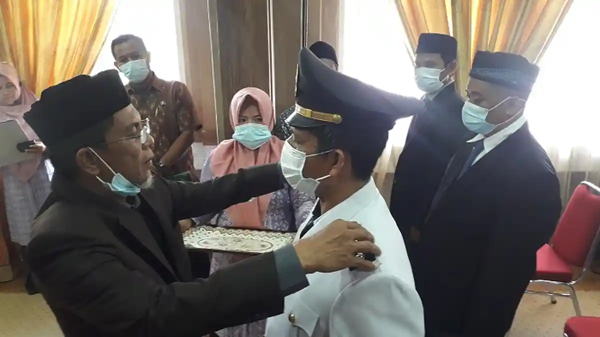 Adnan Dilantik jadi Camat Kuala Pesisir, Nagan Raya