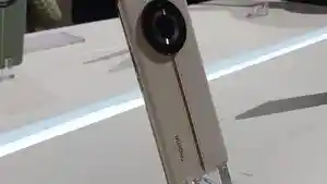 Smartphone-Realme-11-Pro-Plus-baru-saja-dirilis-di-Indonesiab.jpg