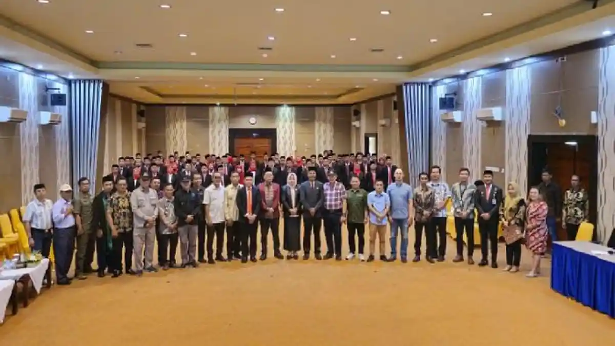 75 Anggota Panwascam Pilkada Konawe Selatan 2024 Dilantik, Ketua Bawaslu Konsel Tekan Independensi 