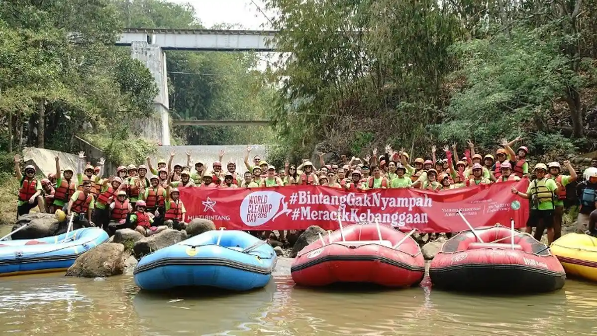 Relawan Sungai Cisadane dan Multi Bintang Kumpulkan Sampah Berton-ton Saat World Clean up Day