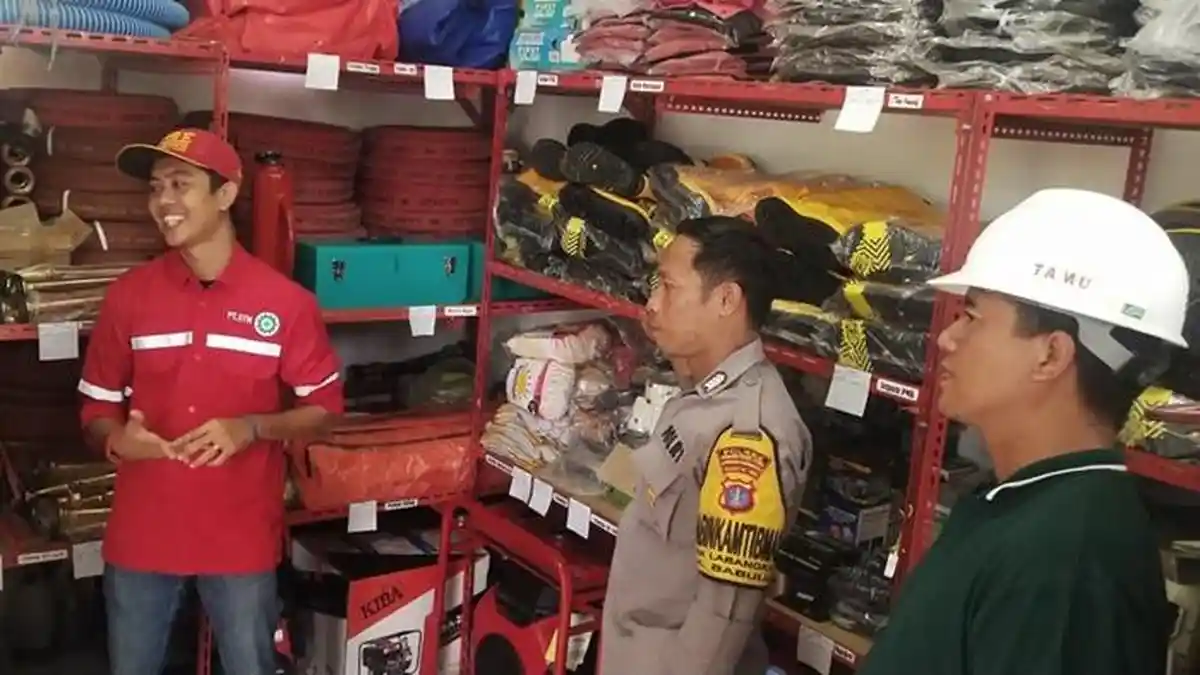 Antisipasi Hadapi Kemarau, PT STN Bersama Polsek Babulu Gelar Pelatihan Pemadam Kebakaran