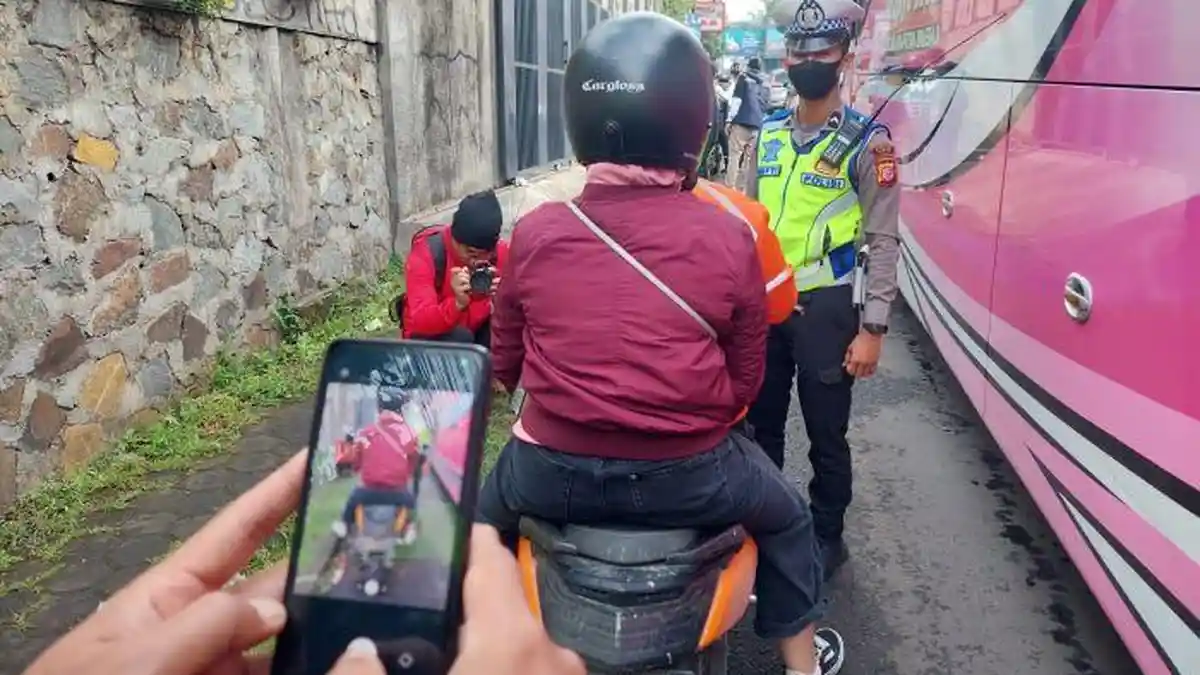 Tilang Manual Diterapkan di Wilayah Hukum Polda Jabar Mulai Besok, Ini Pelanggaran yang Disasar