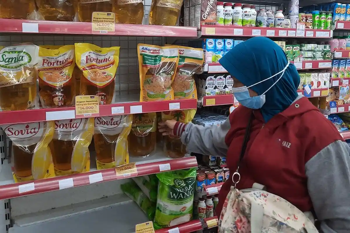 Satgas Pangan Inspeksi Pasar, Polisi Tegaskan Pasokan Minyak Goreng Masih Aman