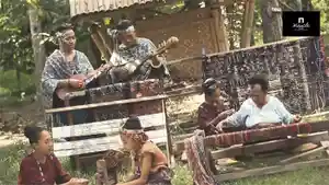 Miracle-Voice-saat-membawakan-lagu-Kasih-Ami-Lau-Ata-Nian.jpg