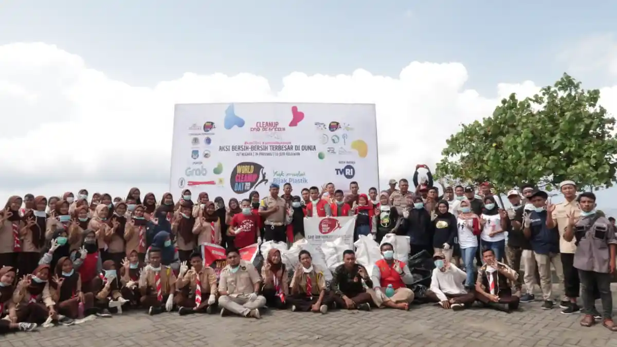 814 Kilogram Sampah Berhasil Diangkat dari Pantai, World Clean Up Day 2019 