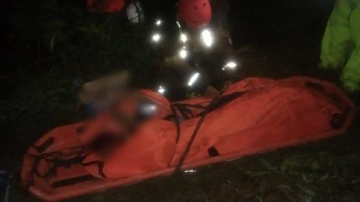 Kecelakaan Maut di Kamojang Garut, Satu Mobil Boks Terjun ke Jurang 100 Meter, 3 Orang Tewas