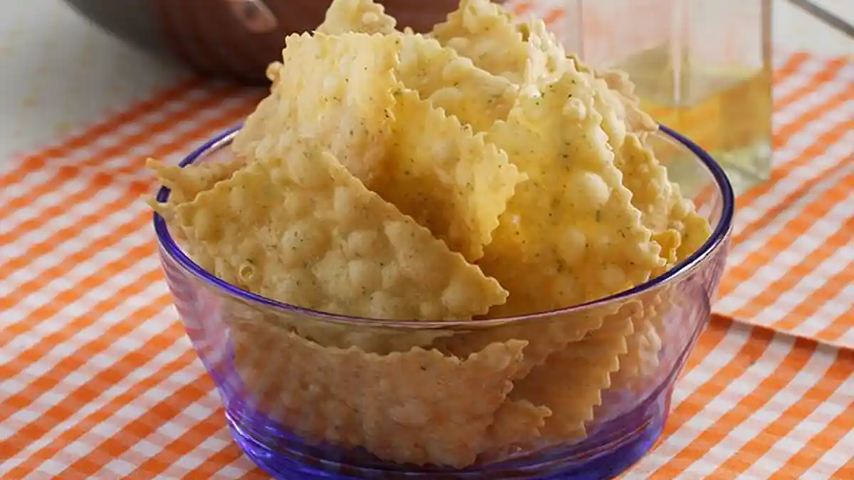 Cara Membuat Keripik Bawang Enak, Gurih dan Renyah, Catat Resepnya