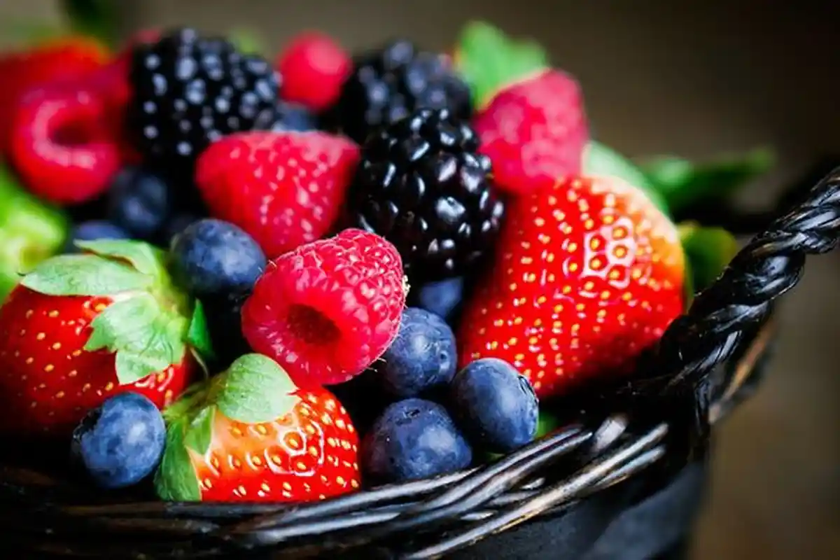 Ini 4 Kesalahan yang Tidak Disadari Banyak Orang Saat Makan Buah, Bisa Membahayakan Tubuh