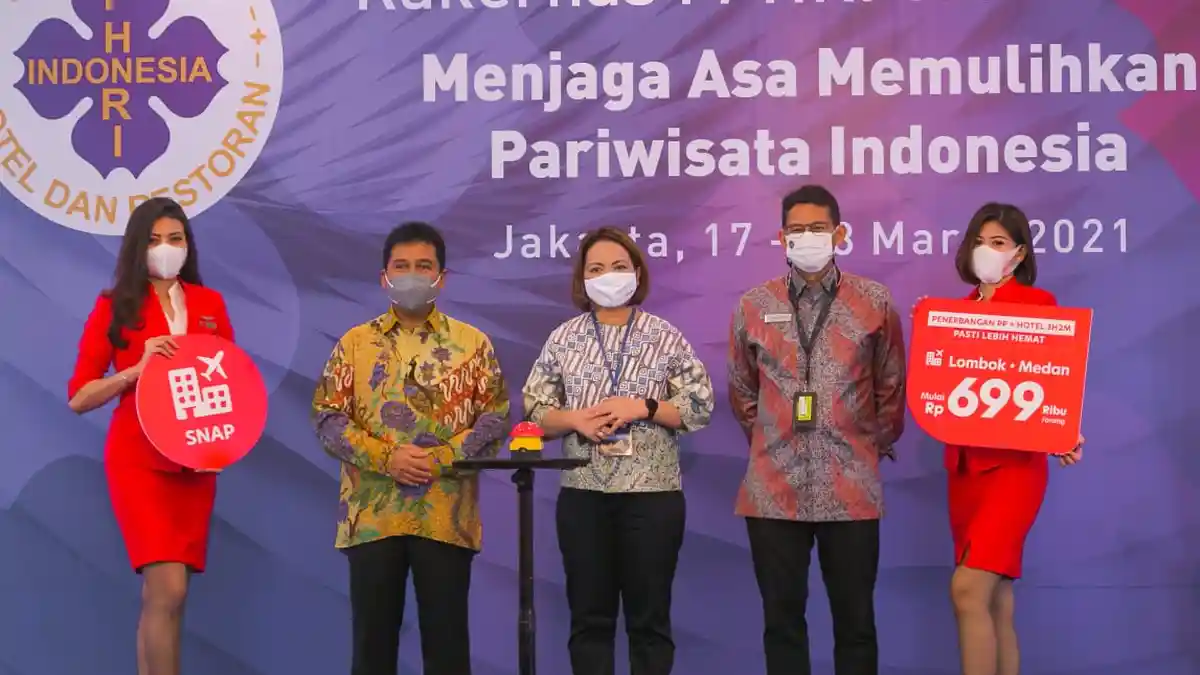 Dukung Pemulihan Pariwisata, AirAsia Perkuat Sinergi dengan PHRI Melalui Promo SNAP