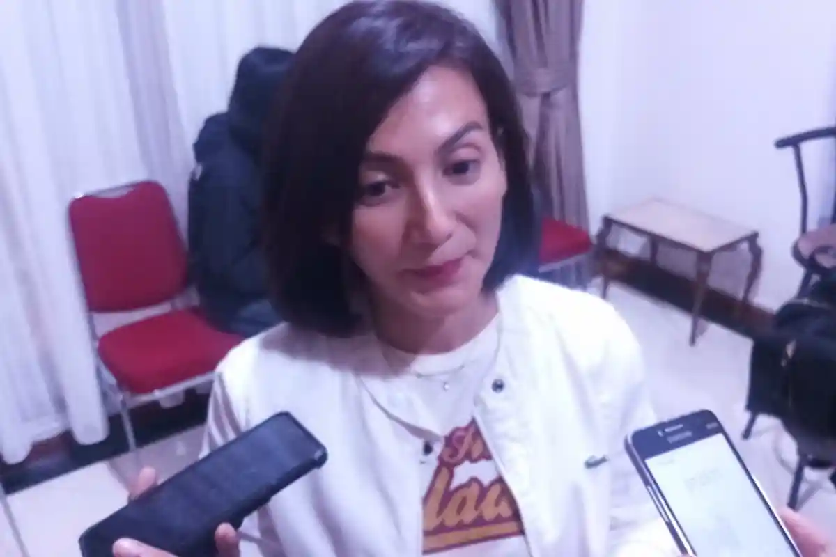 Serial Kicauan Wanda Hamidah Memuncaki Trending Topic karena Terbukti dan Dia Dijuluki Peramal Ulung