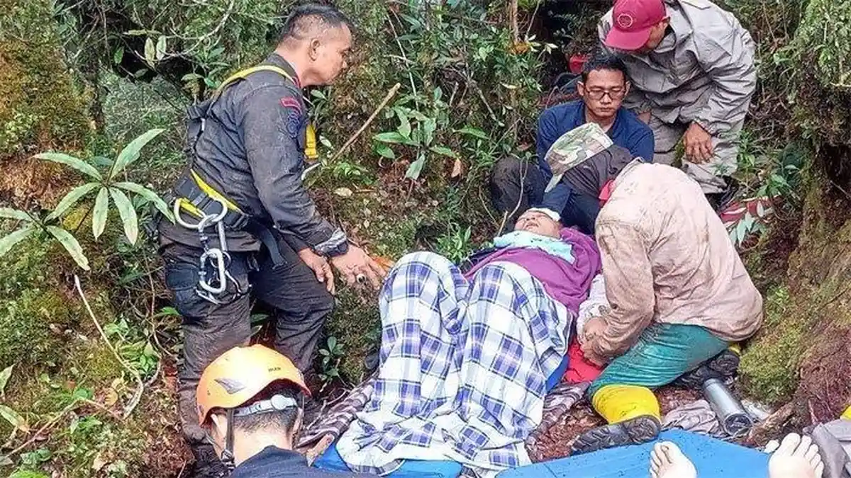 Terjebak di Hutan Kerinci 3 Hari 2 Malam, Begini Kondisi Kapolda Jambi dan Korban Lainnya