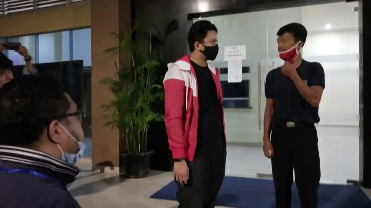 Sudah Dijemput Keluarganya, Pengungsi GOR Karet Tengsin Mulai Berkurang
