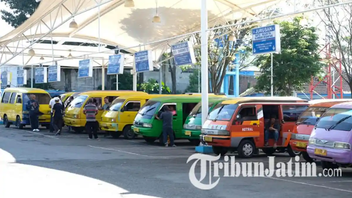 Masa Transisi New Normal, Penumpang Angkot di Kota Batu Masih Sepi, Sopir Harap Pemkot Beri Solusi