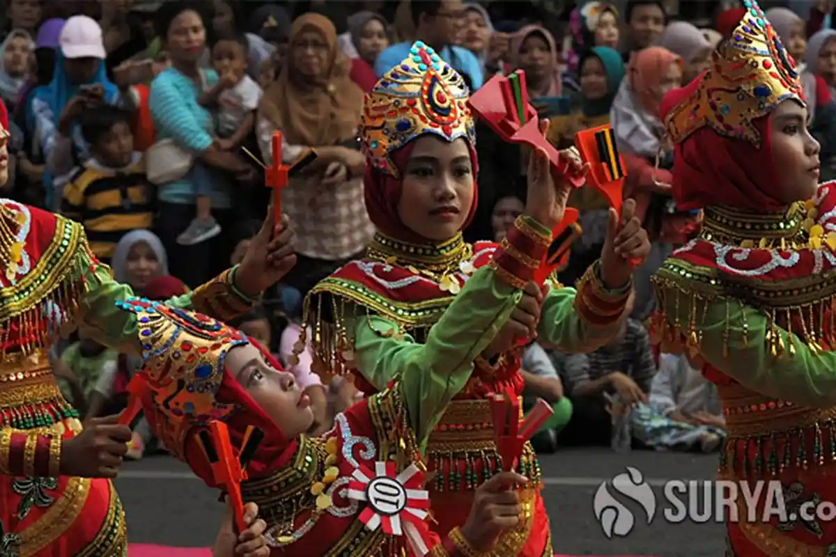 Gelar Gebyar Tari Remo dan Yosakoi di Jalan Tunjungan, Pemkot Surabaya Ingin Tarik Wisatawan Asing