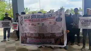 20260504_Aksi-Guru-Honorer-di-Kutim.jpg