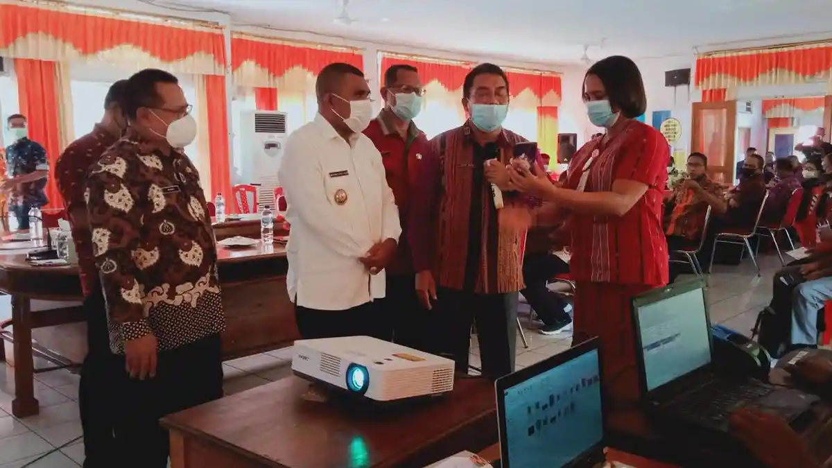 Pemda Flores Timur Launching Program Gempar dan Pembayaran Pajak Online