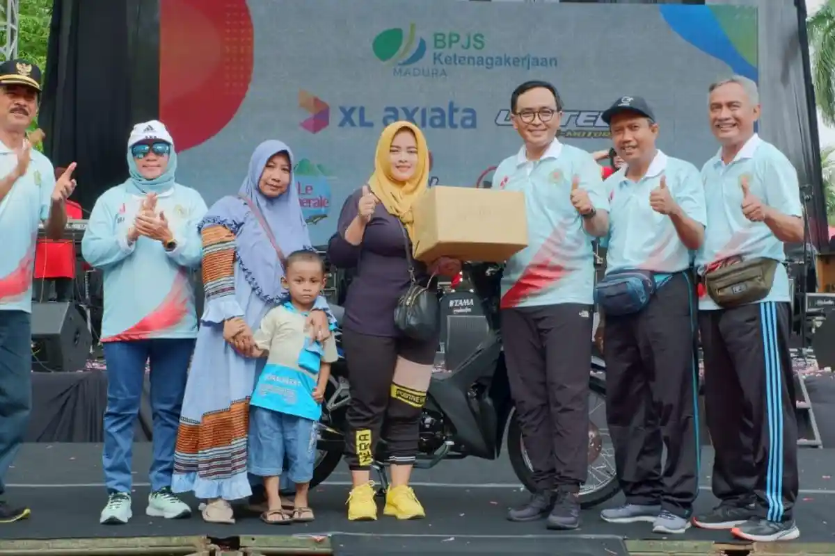 Pemkab Pamekasan Gelar JJS Peringati Hari Jadi ke 492, Janda Dua Anak Ini Dapat Hadiah Umroh