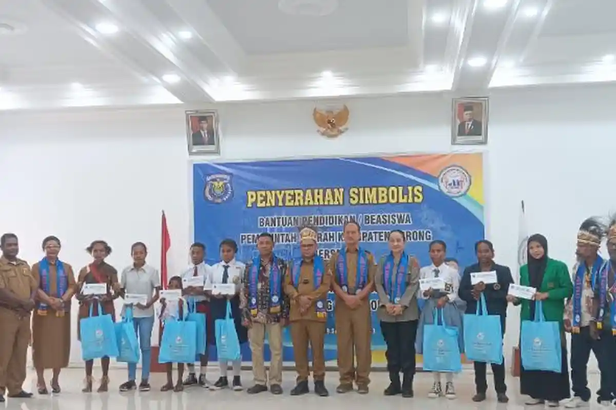 Pj Bupati Sorong Tekankan Selalu Aqne Lefo Antara Pemerintah dan Masyarakat Dalam Meningkatkan SDM