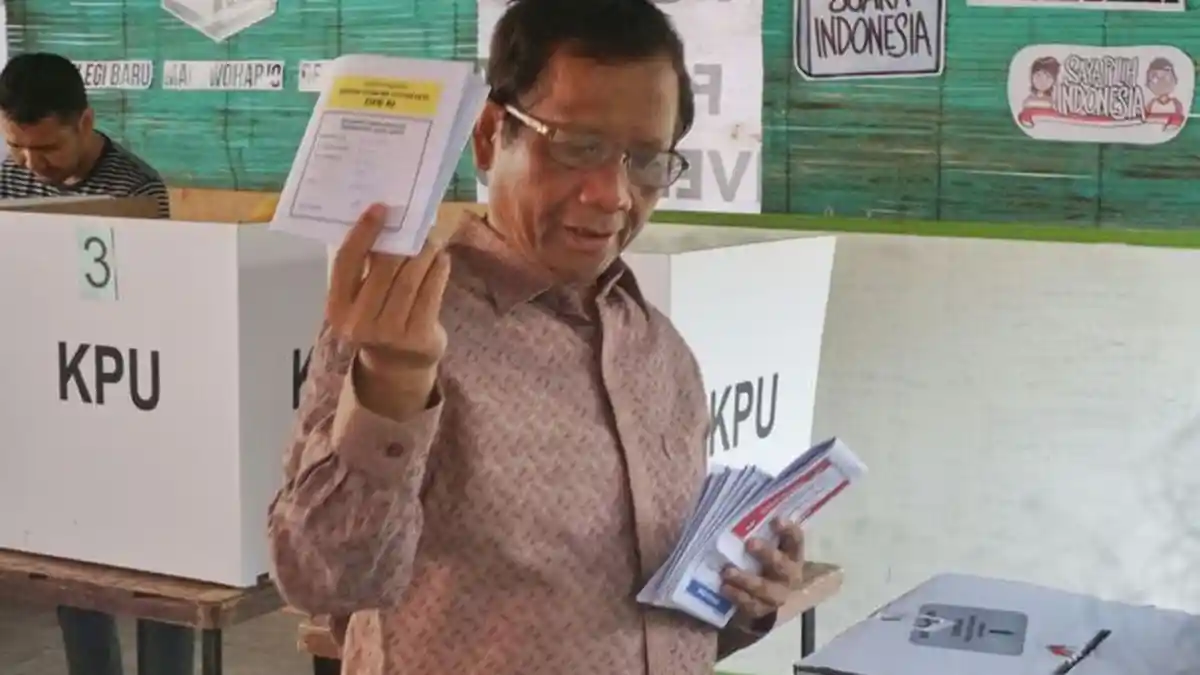Mahfud MD Ngaku Punya 30 Data Lebih Soal Pola Input Data KPU yang Hanya Berputar di Jateng & Jatim
