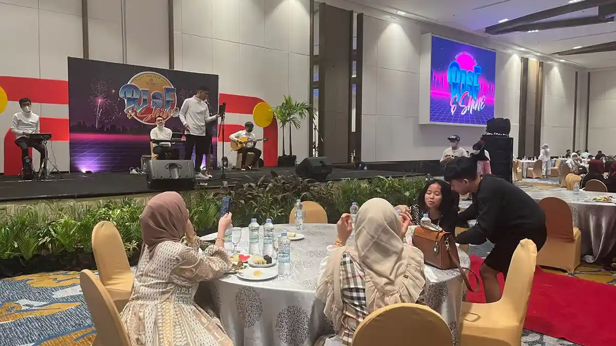 Ada Rendang, Kebab, Hingga Semur Jengkol, Menu Gala Dinner Tahun Baru di Claro Makassar
