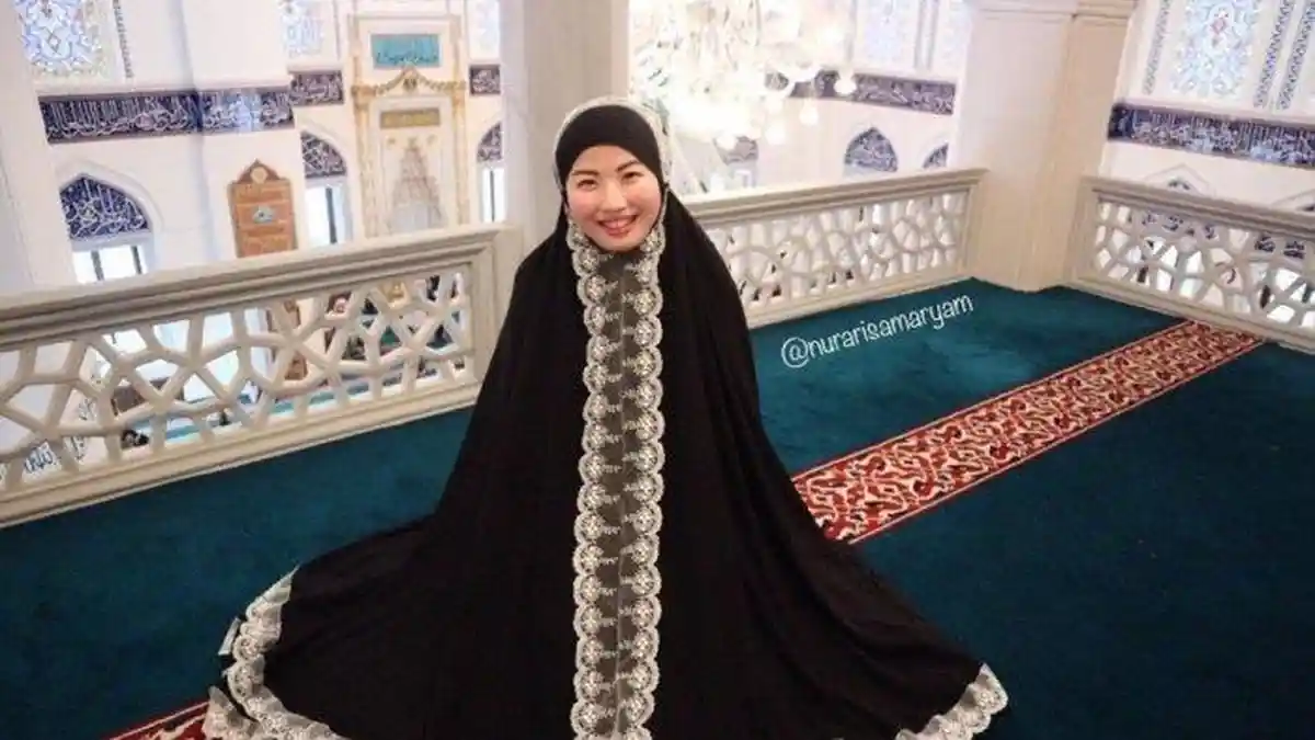 Viral Gadis Jepang Mualaf, Ditolak Ibunda, Hingga Sang Nenek Akhirnya Ikut Bersyahadat