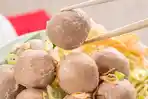 bakso-salah-satu-kuliner-indonesia-yang-sangat-dekat-dengan-masyarakat.jpg