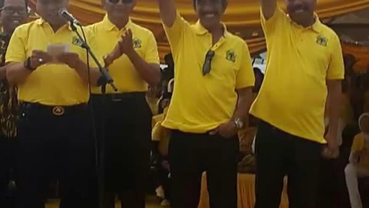 Pasangan Bur-Nojeng Dilapor ke Panwascam Galesong, Ini Alasannya