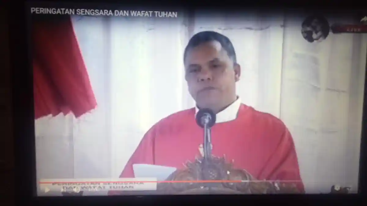 Perayaan Jumat Agung di Gereja St. Josef Bajawa, Umat Diminta Jangan Cemas & Pasrah Hadapi  Covid-19