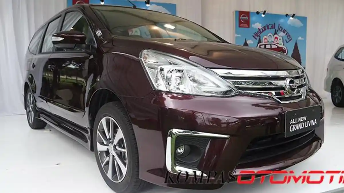 Bawa Pulang Grand Livina Cukup DP Rp 15 Juta