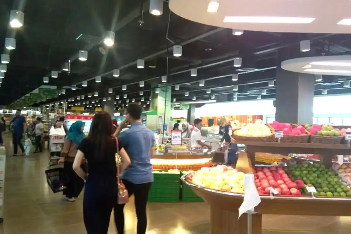 Kurma Hingga Aneka Buah Turun Harga di Hero MaRI Makassar