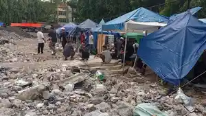 puing-pasar-taman-puring-dan-tenda-darurat.jpg