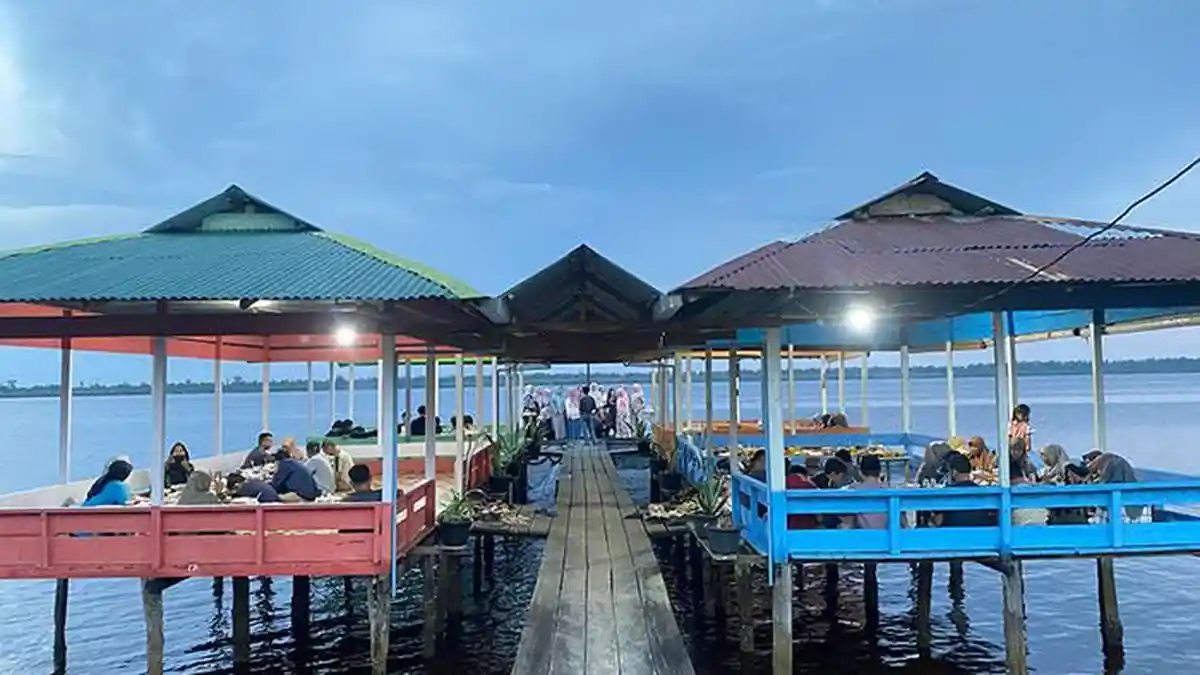 Jelang Akhir Ramadhan, Lokasi Bukber Ramadhan di Aceh Singkil Dipadati Warga